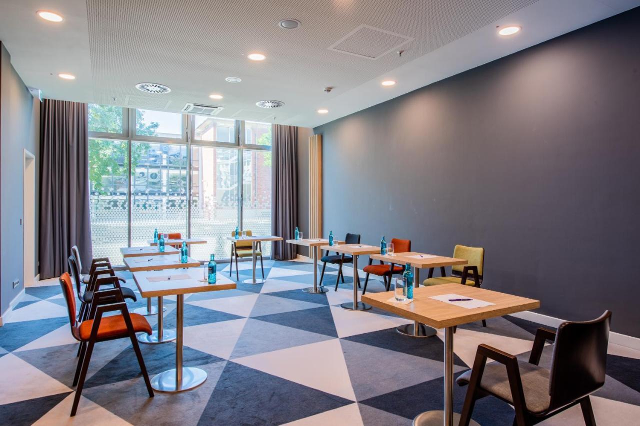 Premier Inn Koeln City Sued エクステリア 写真